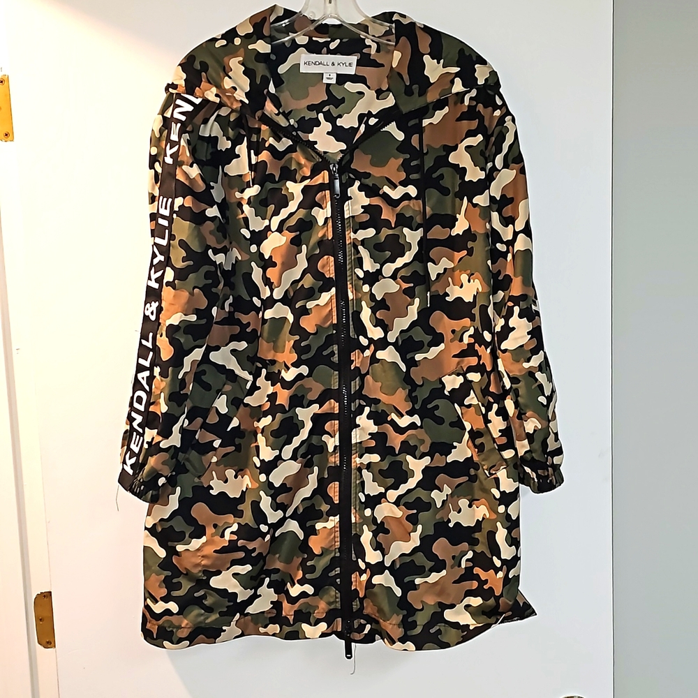 KENDALL AND KYLIE Women's rain lightweight rain jacket